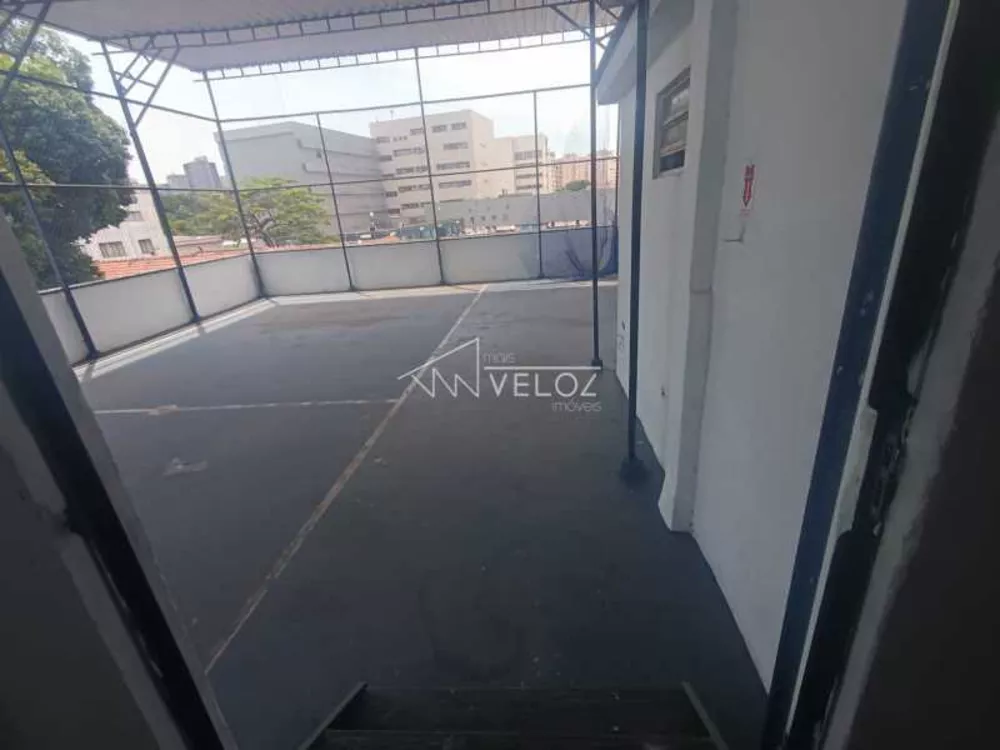 Apartamento à venda com 26 quartos, 1209m² - Foto 2