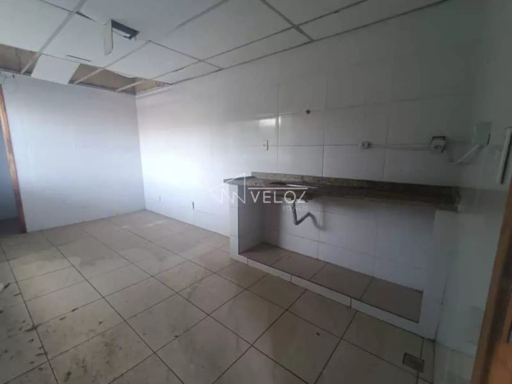 Apartamento à venda com 26 quartos, 1209m² - Foto 4