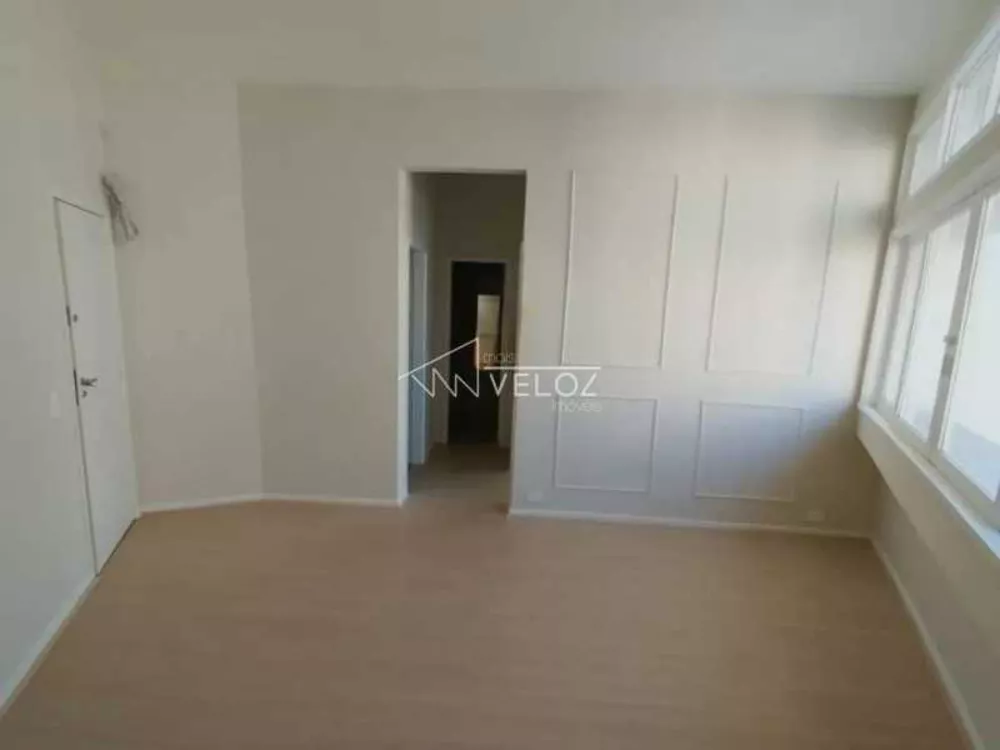 Apartamento à venda com 1 quarto, 45m² - Foto 1