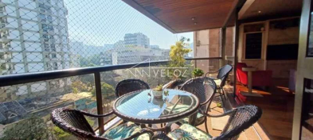 Apartamento à venda com 4 quartos, 330m² - Foto 1