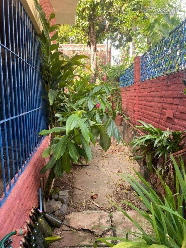 Casa, 4 quartos, 230 m² - Foto 1