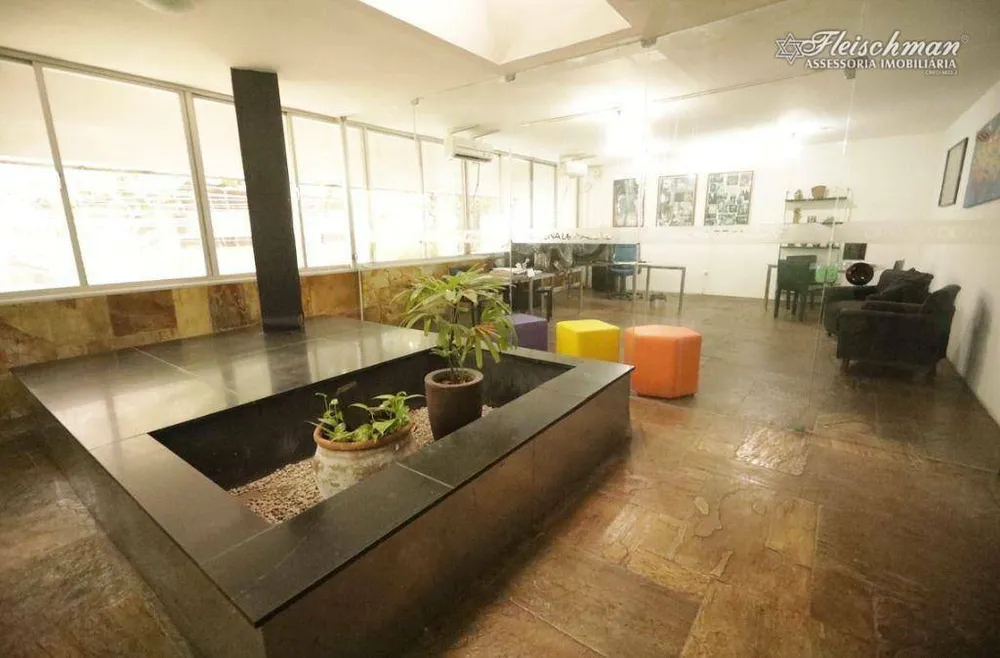 Casa, 5 quartos, 616 m² - Foto 1