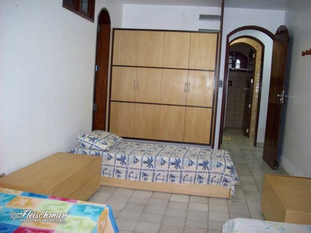 Casa, 5 quartos, 324 m² - Foto 2