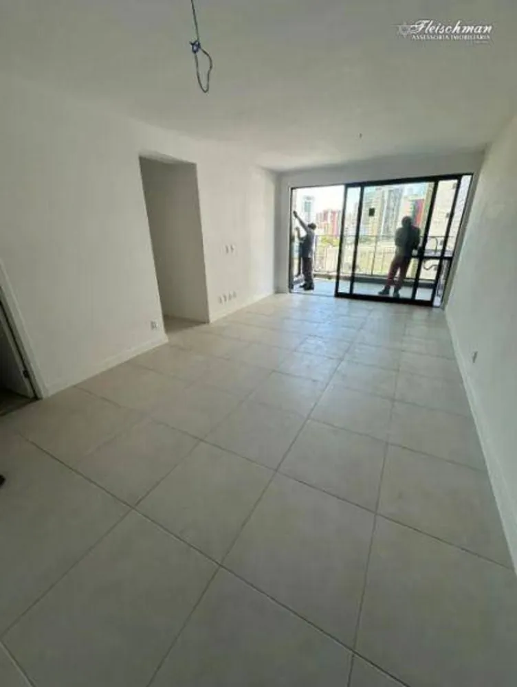 Apartamento, 3 quartos, 107 m² - Foto 2