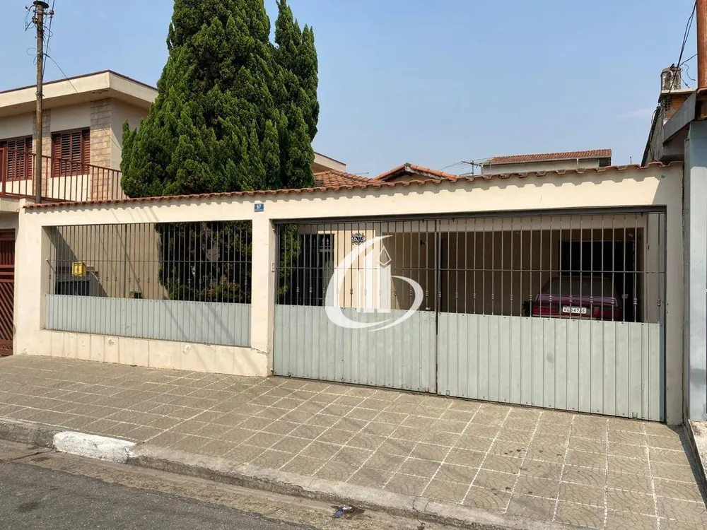 Casa, 3 quartos, 206 m² - Foto 1