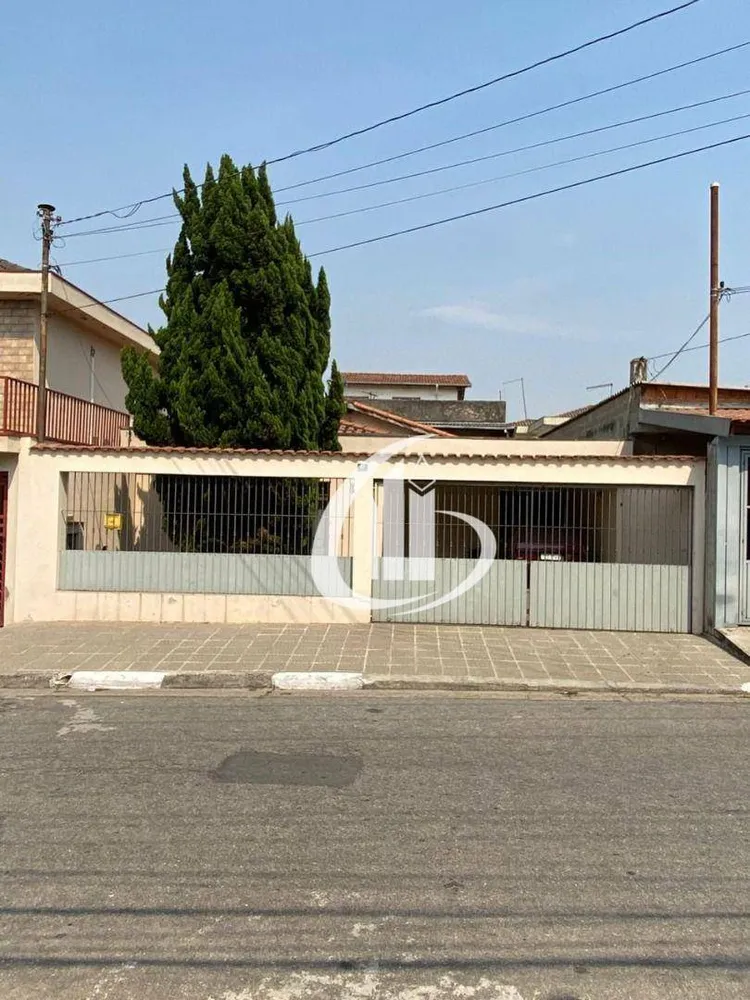 Casa, 3 quartos, 206 m² - Foto 2