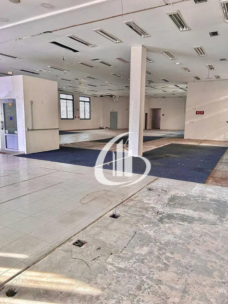 Prédio Inteiro, 1228 m² - Foto 1