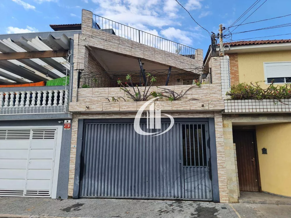 Sobrado à venda com 4 quartos, 350m² - Foto 1