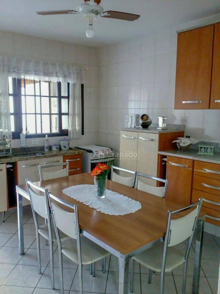 Sobrado, 3 quartos, 131 m² - Foto 3