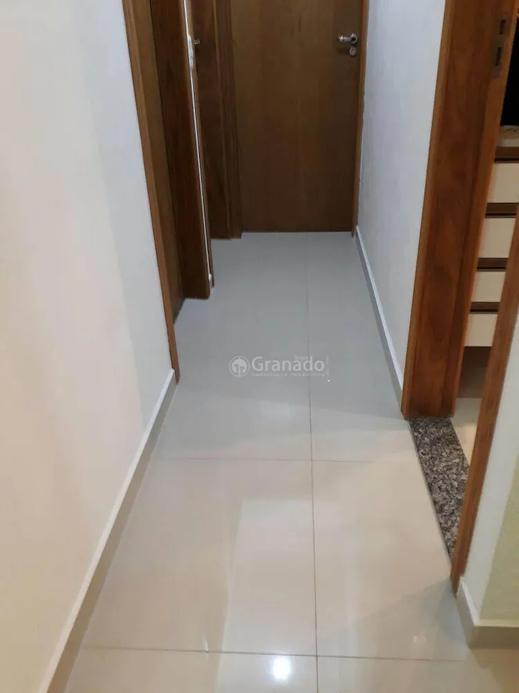 Apartamento, 3 quartos, 70 m² - Foto 2