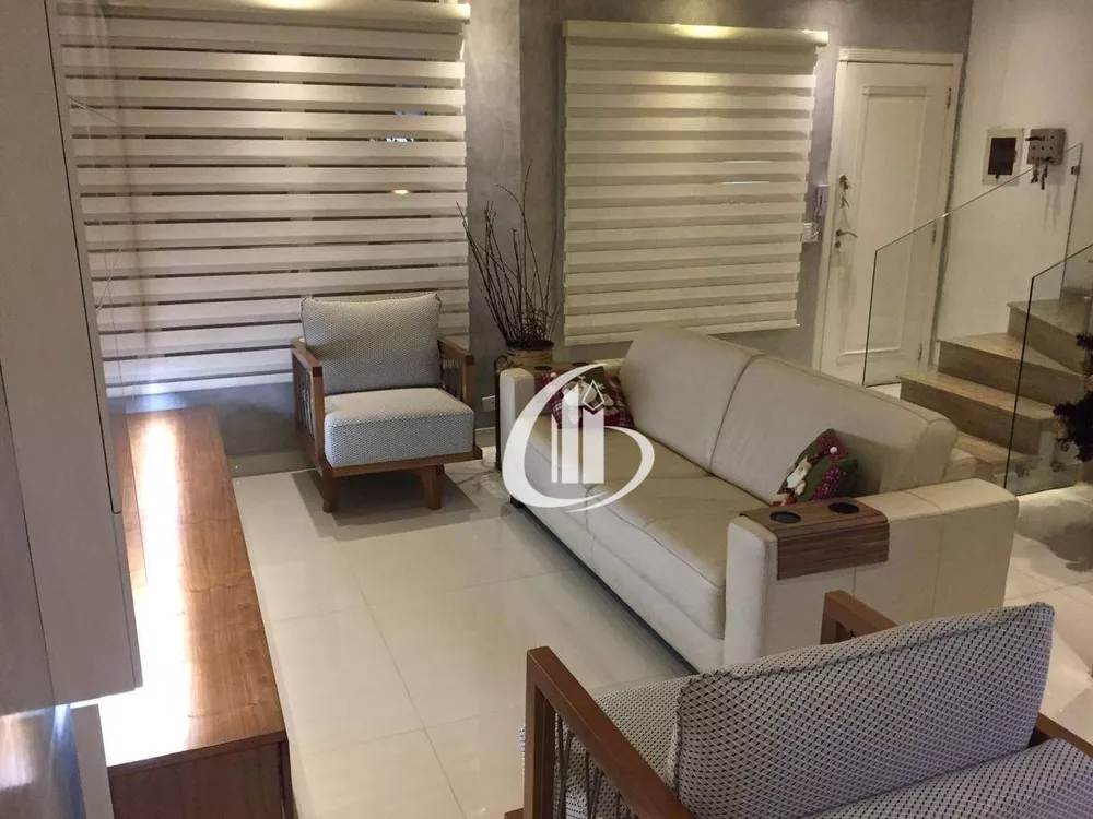 Sobrado, 3 quartos, 240 m² - Foto 1