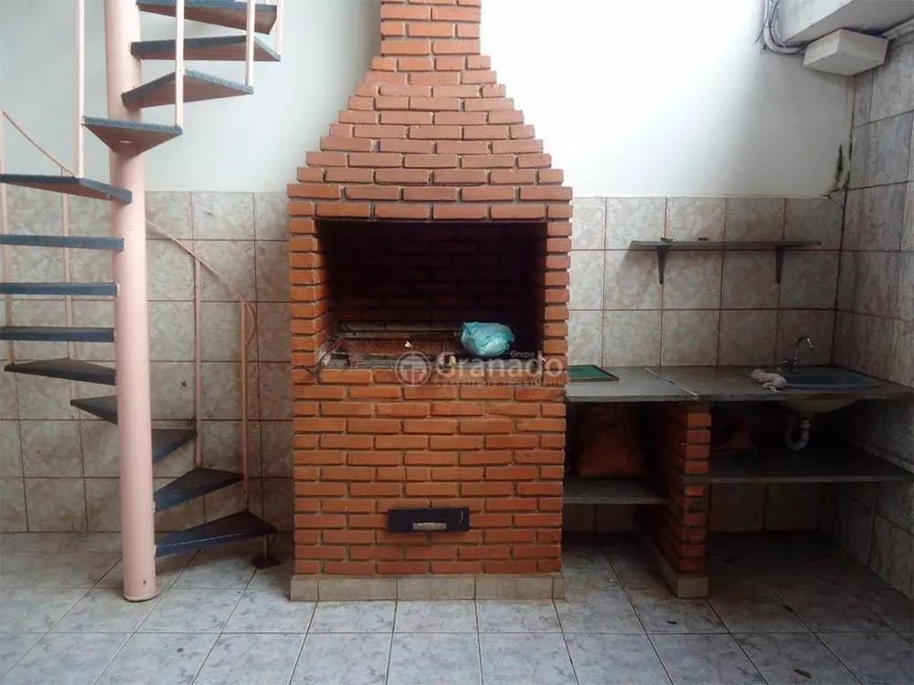 Sobrado, 4 quartos, 650 m² - Foto 1