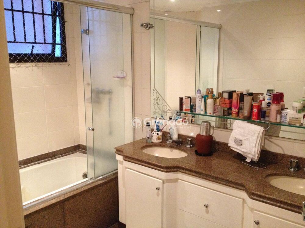Apartamento à venda com 3 quartos, 147m² - Foto 7