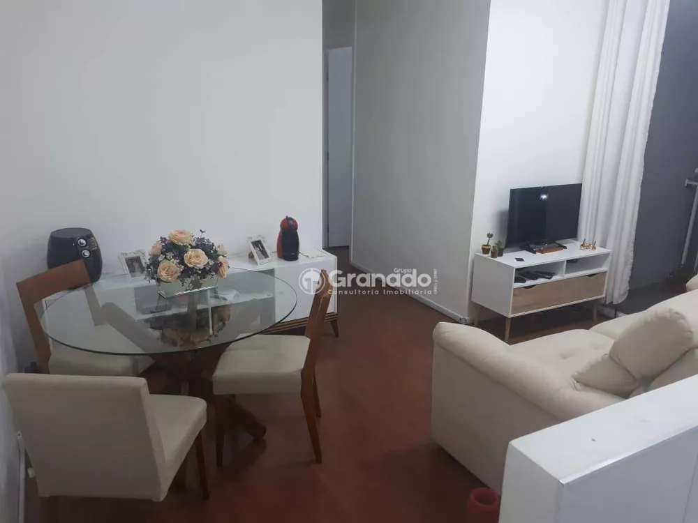 Apartamento à venda com 2 quartos, 53m² - Foto 2