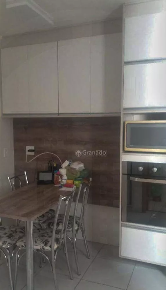 Apartamento, 3 quartos, 85 m² - Foto 11