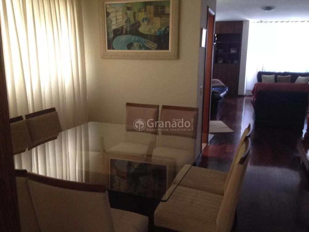 Sobrado, 4 quartos, 298 m² - Foto 2