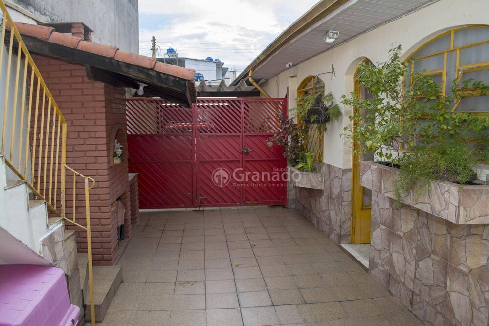 Casa à venda com 2 quartos, 168m² - Foto 3