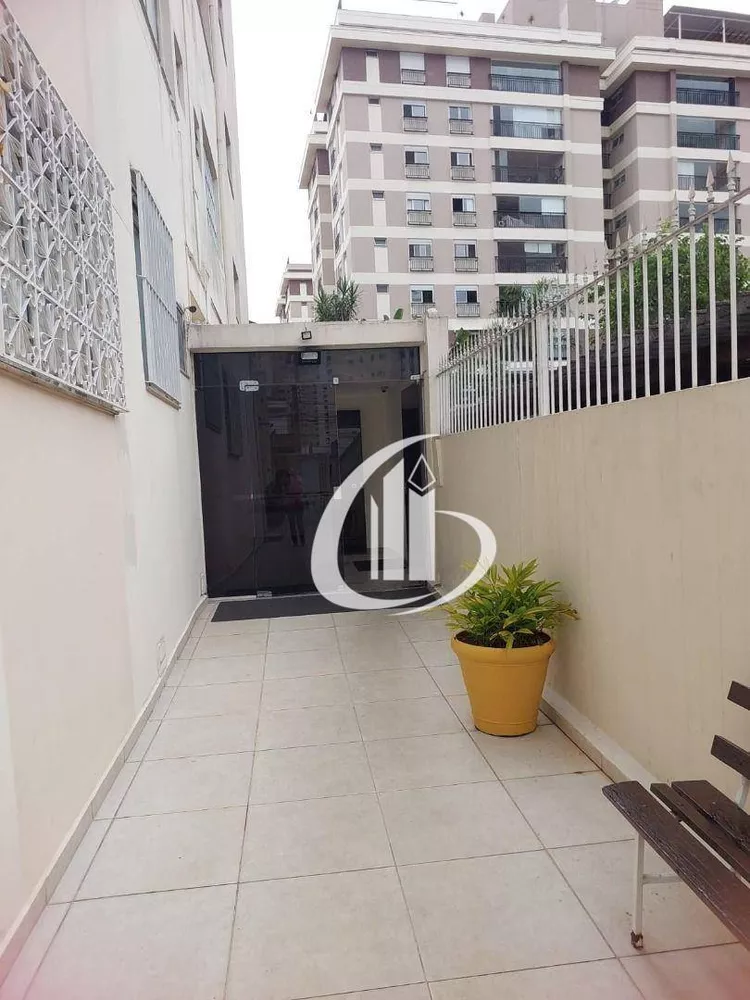 Apartamento à venda com 3 quartos, 109m² - Foto 2