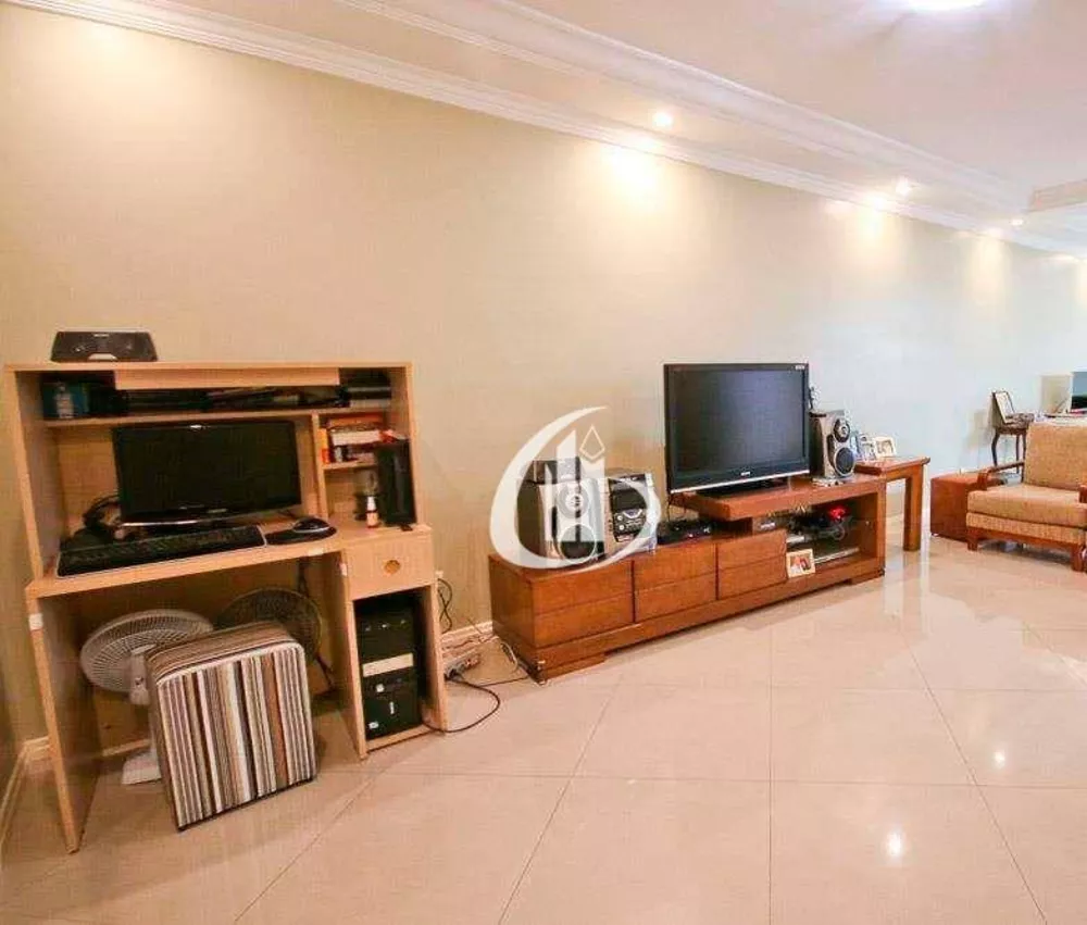 Sobrado à venda com 3 quartos, 320m² - Foto 2