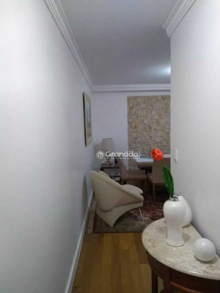 Apartamento à venda com 3 quartos, 96m² - Foto 4