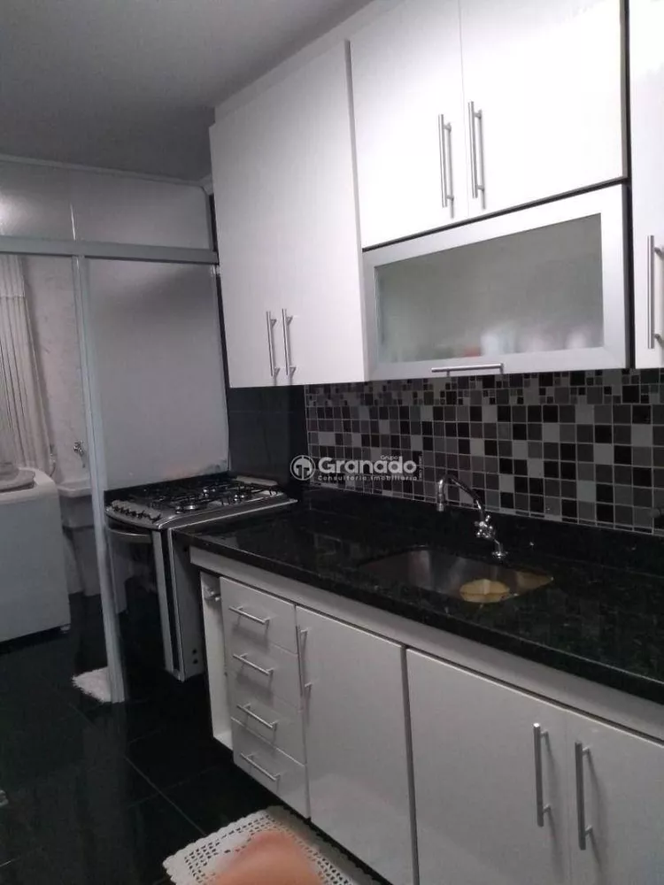 Apartamento à venda com 3 quartos, 96m² - Foto 1