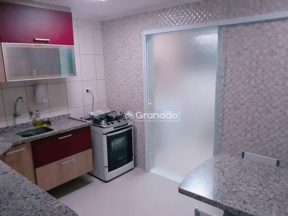 Apartamento à venda com 3 quartos, 101m² - Foto 2