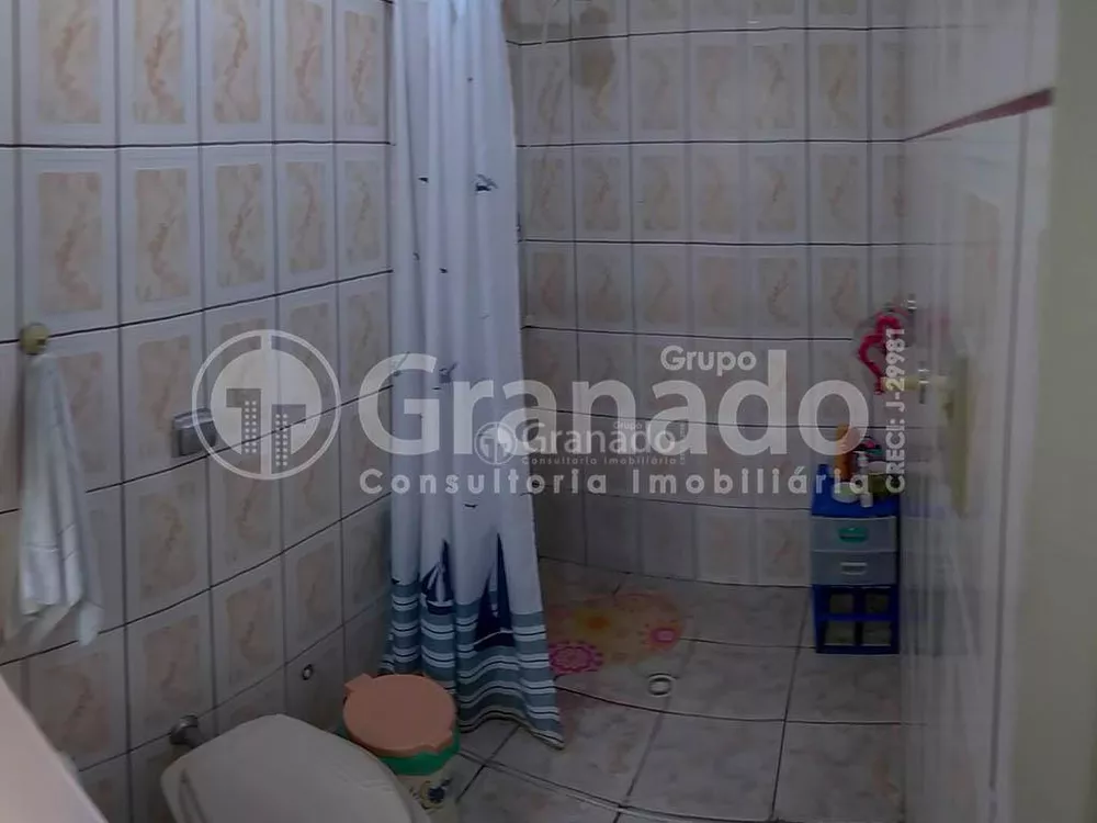 Casa, 3 quartos, 240 m² - Foto 12