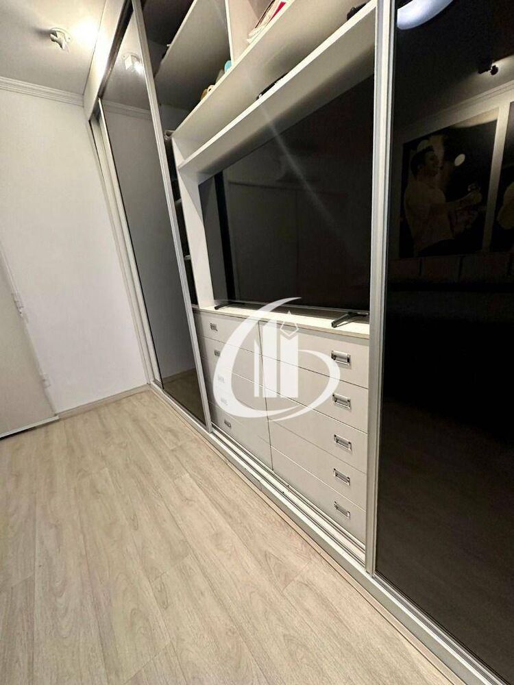 Sobrado à venda com 3 quartos, 298m² - Foto 2