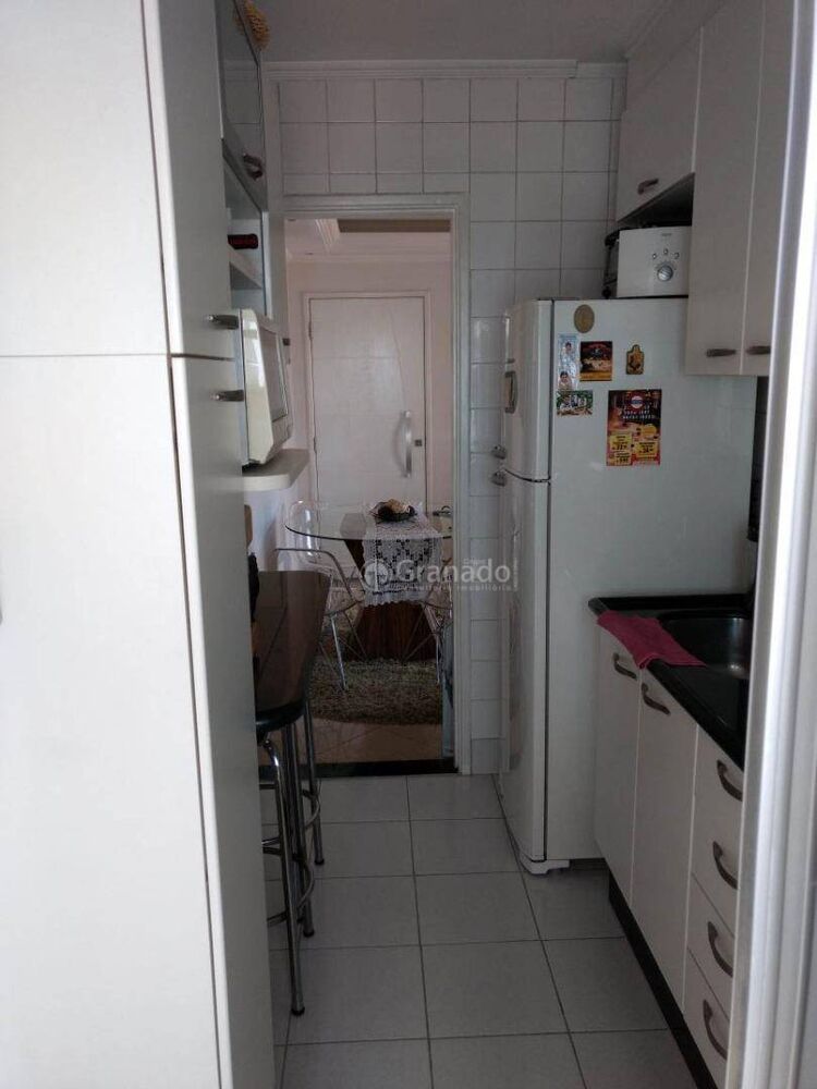 Apartamento à venda com 2 quartos, 50m² - Foto 2