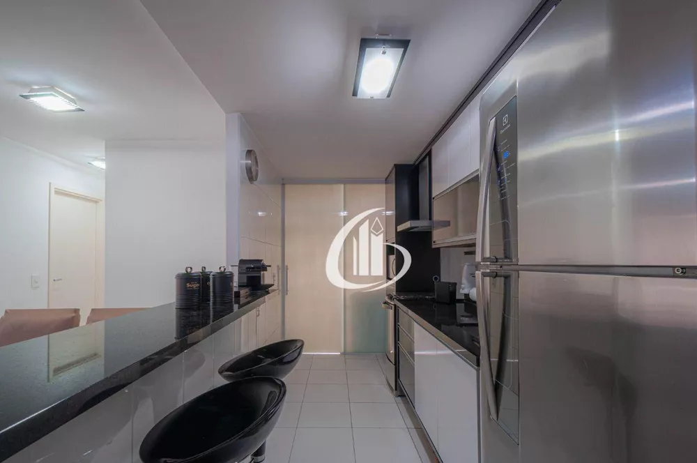 Apartamento à venda com 2 quartos, 78m² - Foto 3