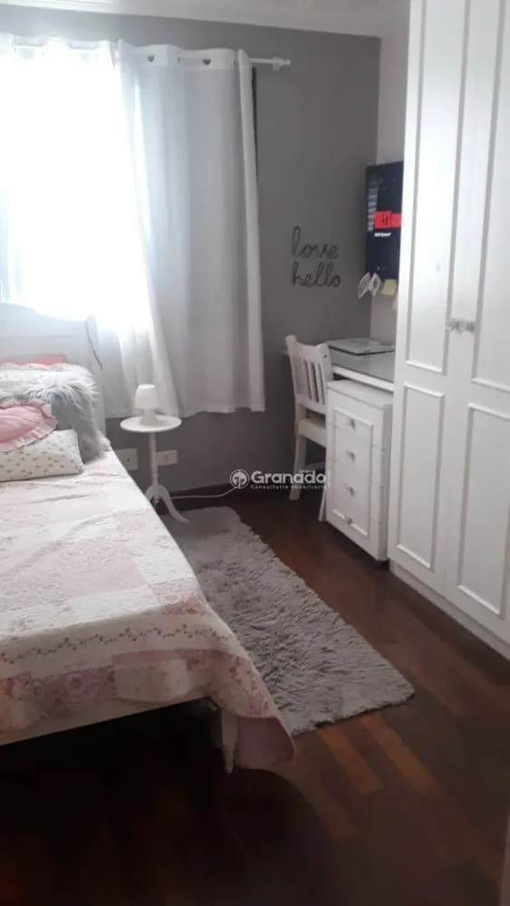 Apartamento, 3 quartos, 100 m² - Foto 1