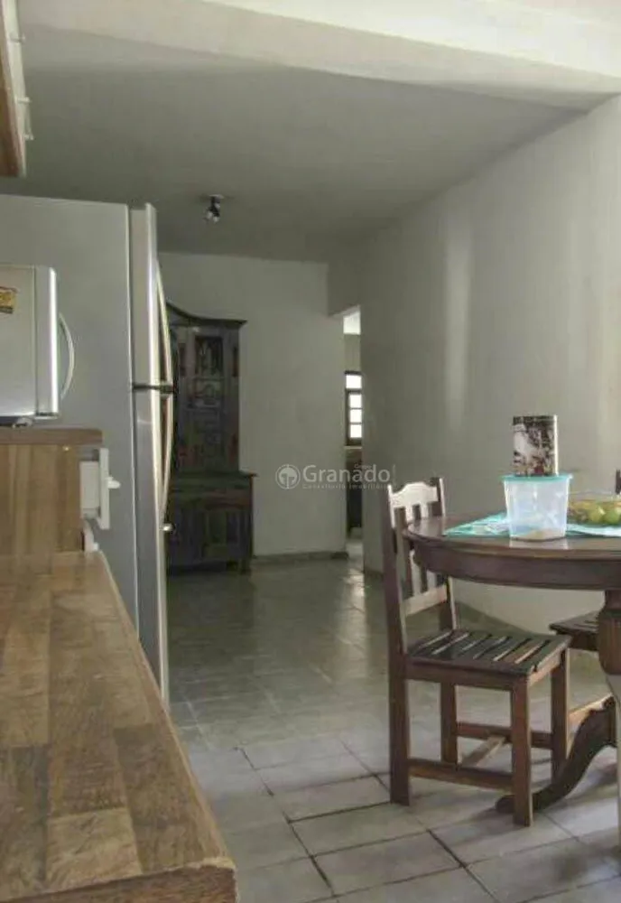 Casa, 3 quartos, 134 m² - Foto 2