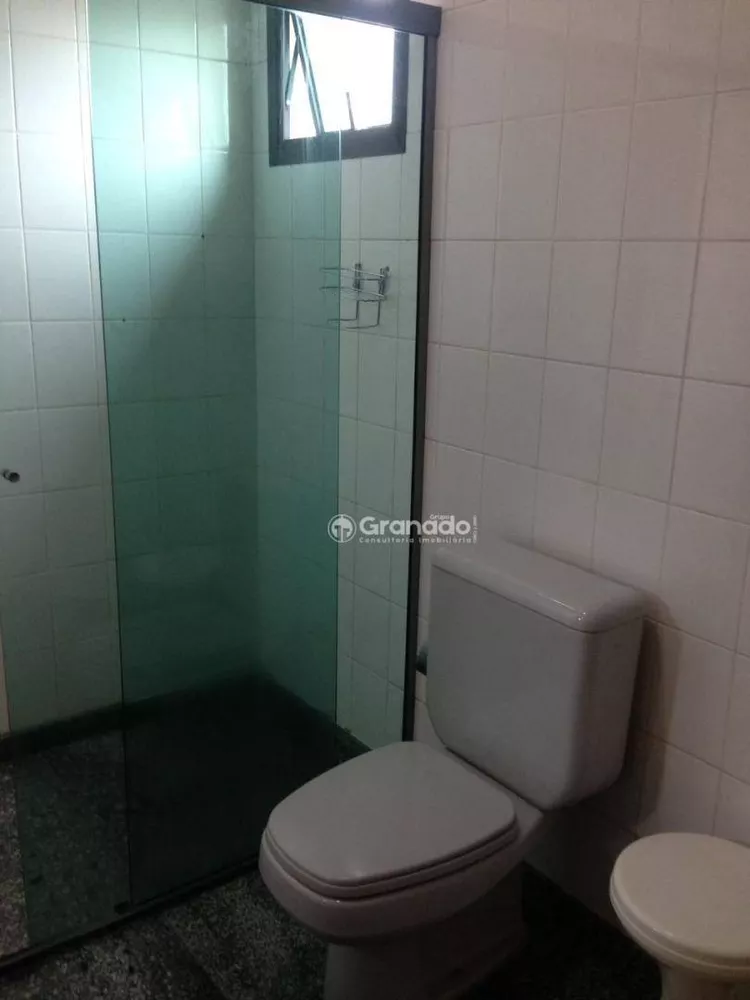 Apartamento à venda com 4 quartos, 159m² - Foto 2