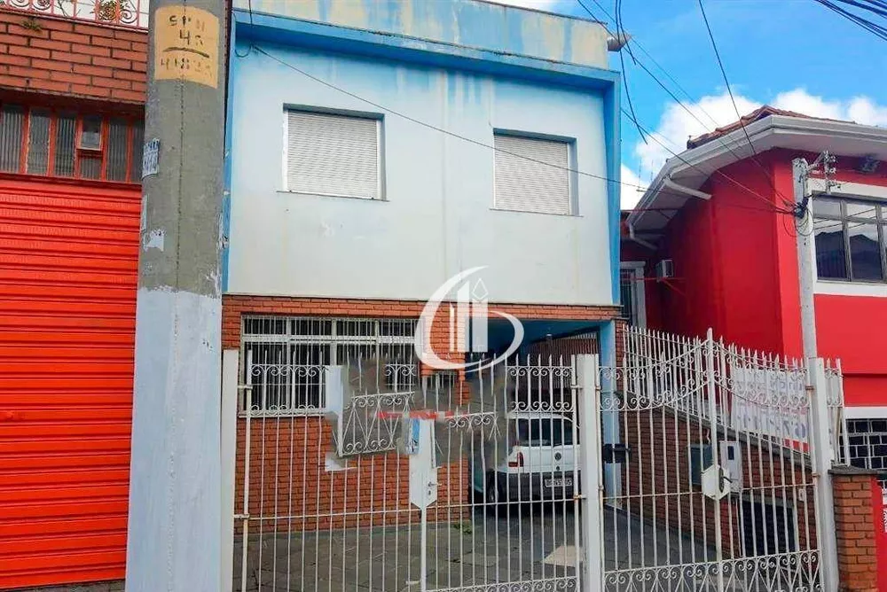 Sobrado à venda com 3 quartos, 220m² - Foto 1