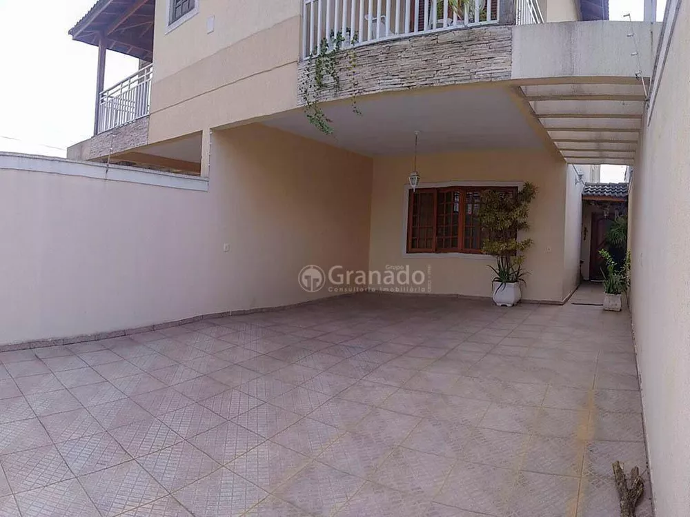 Sobrado à venda com 3 quartos, 186m² - Foto 2