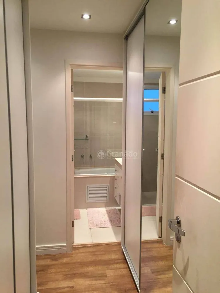Apartamento, 3 quartos, 130 m² - Foto 1