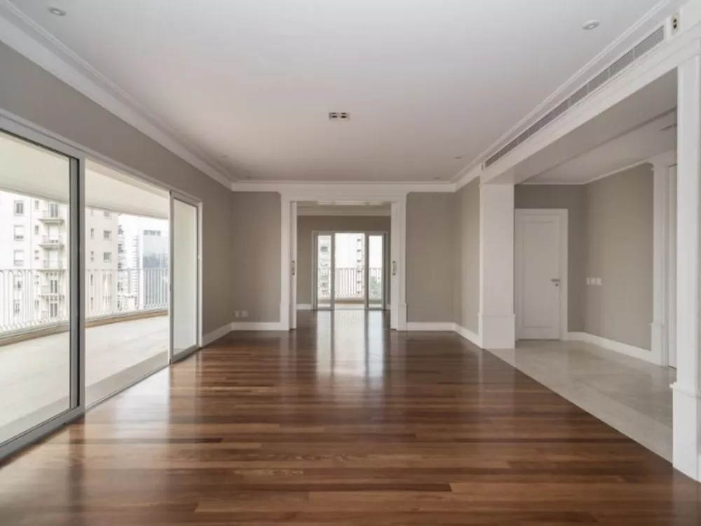 Apartamento à venda com 4 quartos, 620m² - Foto 1