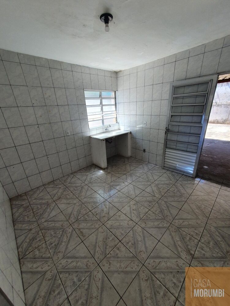 Casa à venda com 3 quartos, 250m² - Foto 3