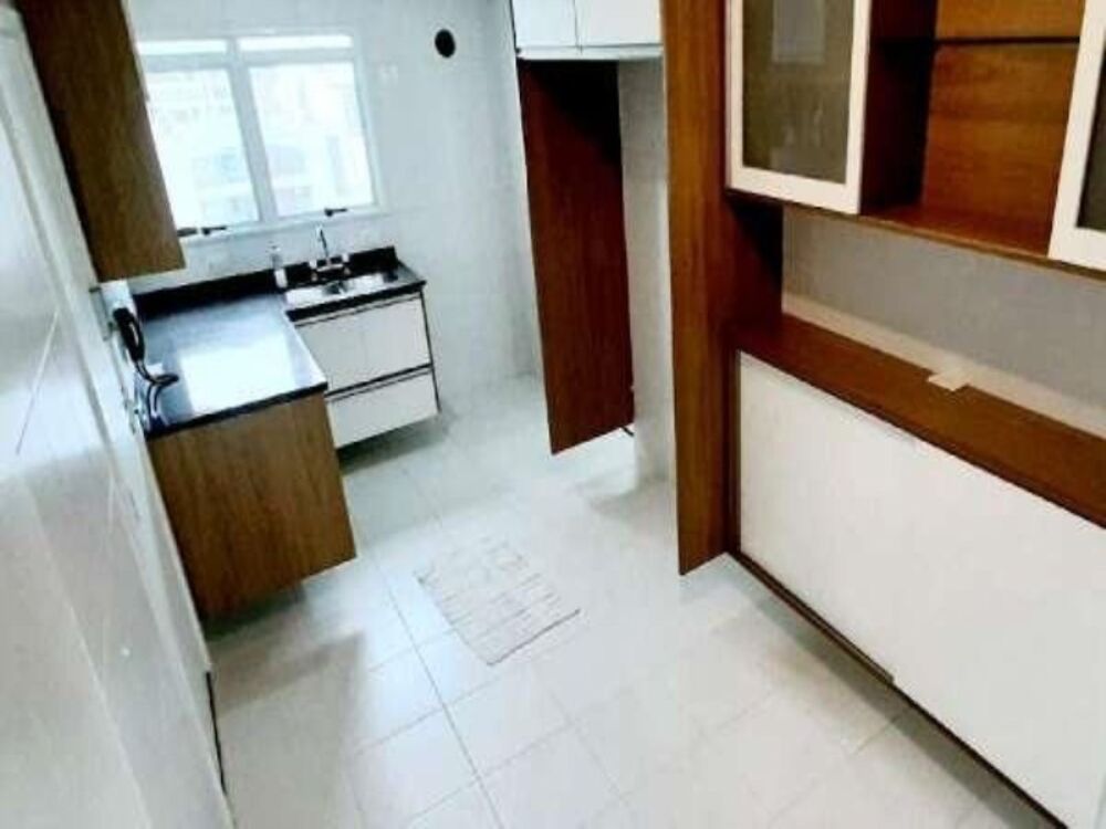 Apartamento para alugar com 3 quartos, 201m² - Foto 3