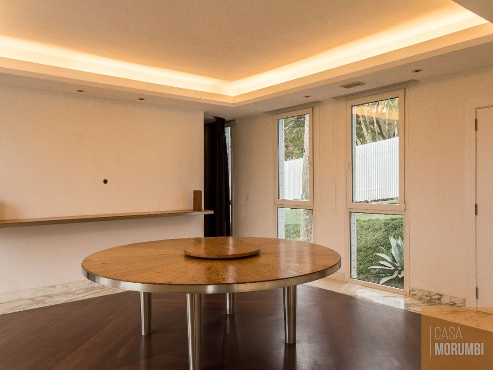 Casa à venda com 6 quartos, 1886m² - Foto 8