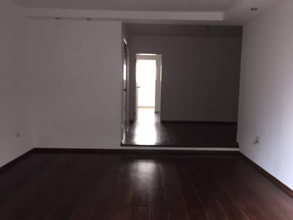 Apartamento à venda com 3 quartos, 116m² - Foto 3