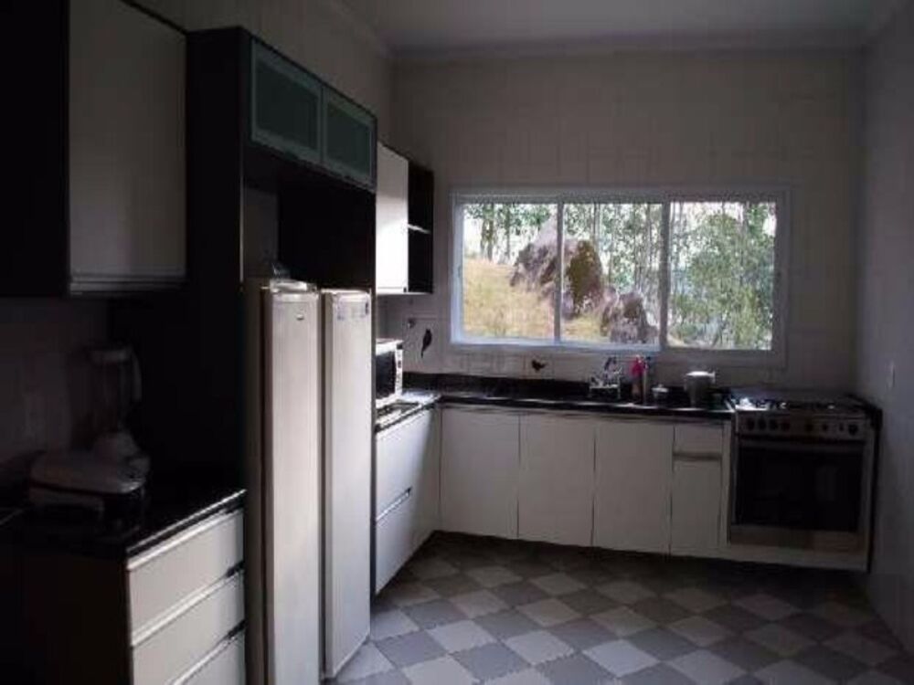 Casa à venda e aluguel com 5 quartos, 3200m² - Foto 6