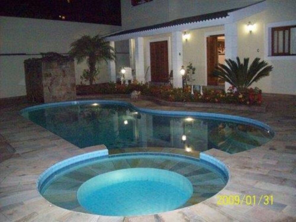 Casa à venda e aluguel com 6 quartos, 1607m² - Foto 6