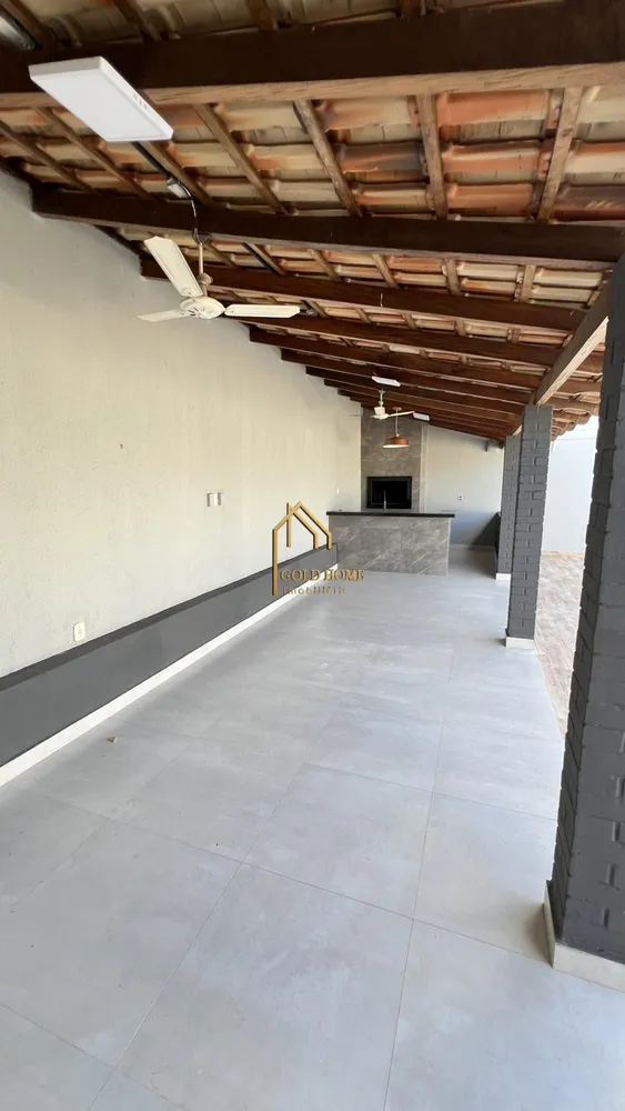 Casa, 3 quartos, 215 m² - Foto 1