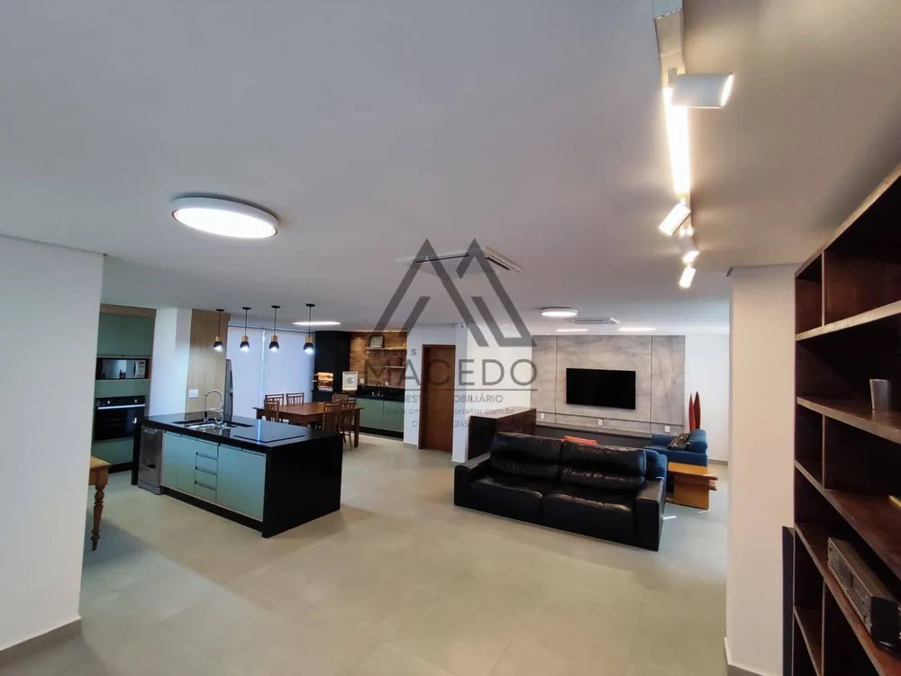 Casa, 4 quartos, 341 m² - Foto 2