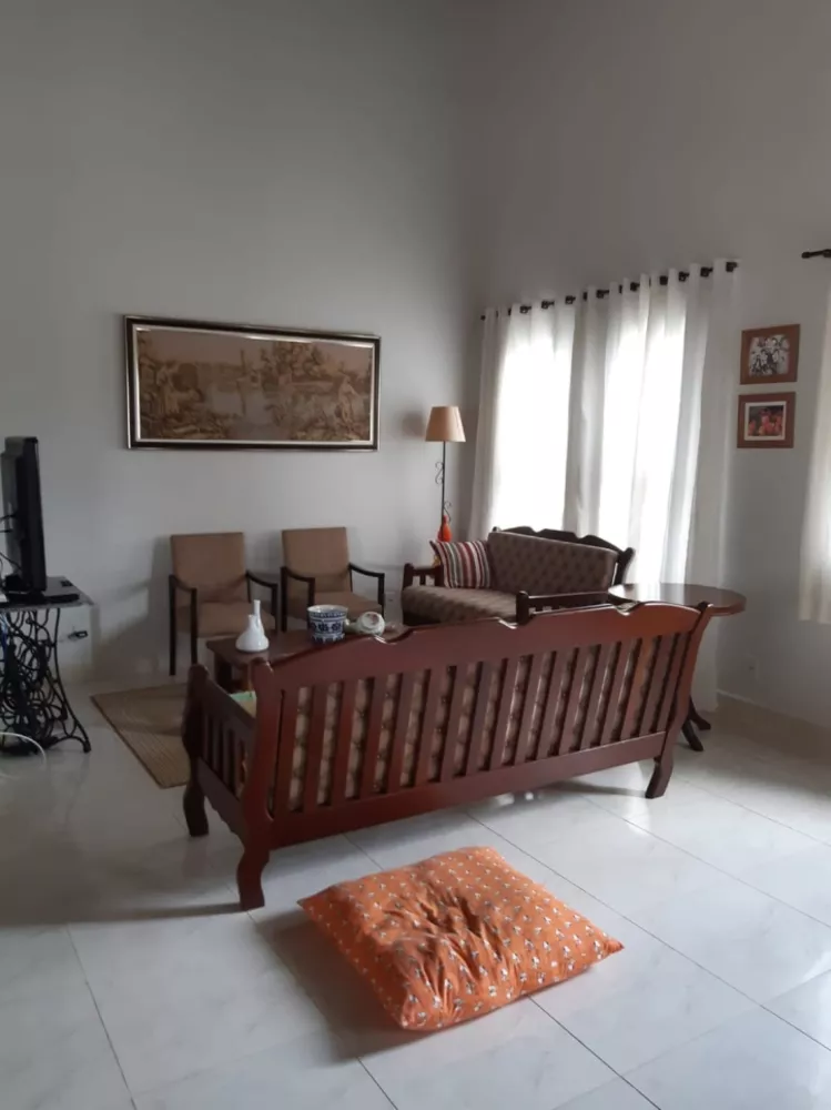 Casa de Condomínio à venda com 3 quartos, 250m² - Foto 4