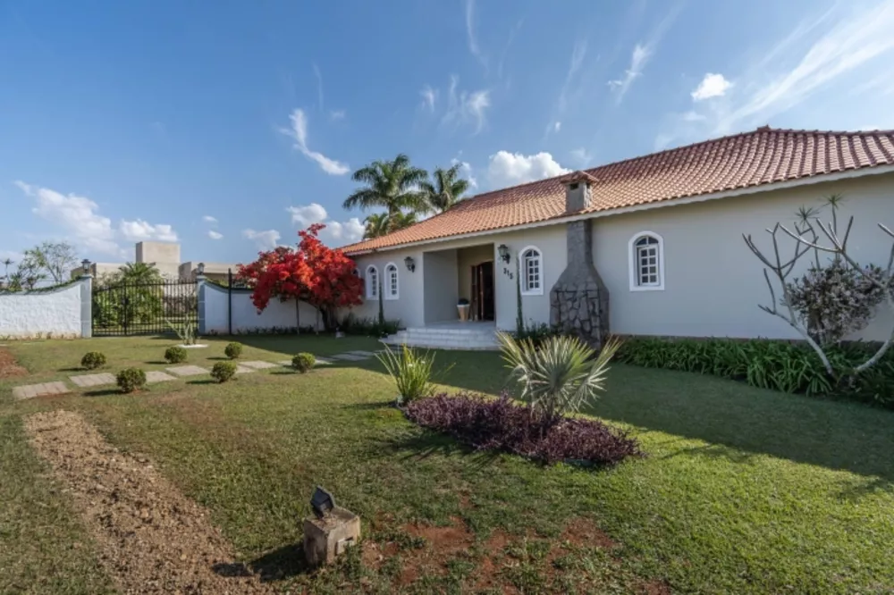 Casa de Condomínio à venda com 4 quartos, 272m² - Foto 4