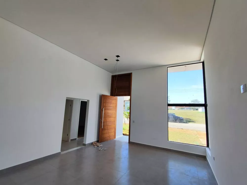 Casa de Condomínio à venda com 3 quartos, 450m² - Foto 3