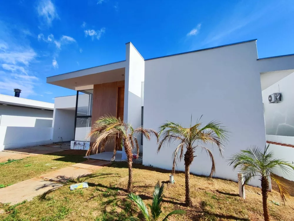 Casa de Condomínio à venda com 3 quartos, 450m² - Foto 1