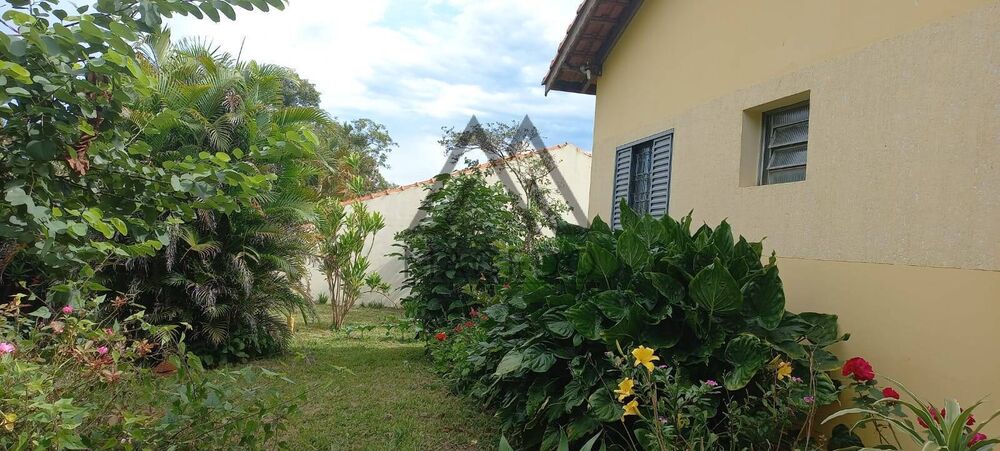 Casa, 3 quartos, 1000 m² - Foto 1